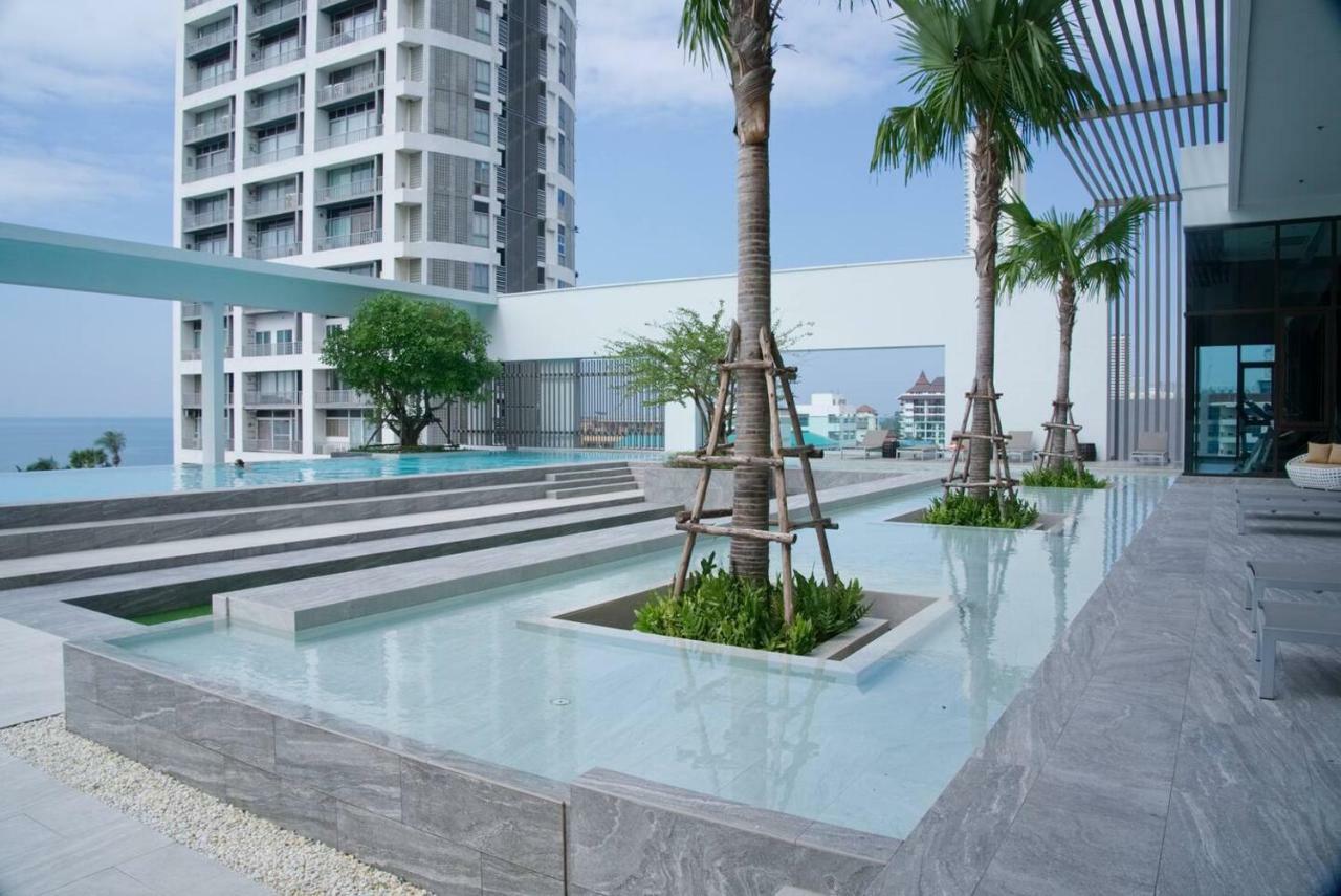 Ar Aeras Pattaya Apartment Екстериор снимка